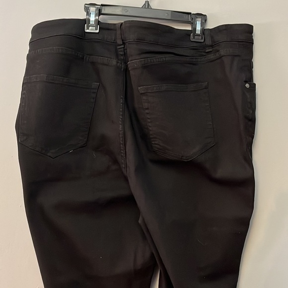 All Worthy Flare Jeans - Picture 5 of 6